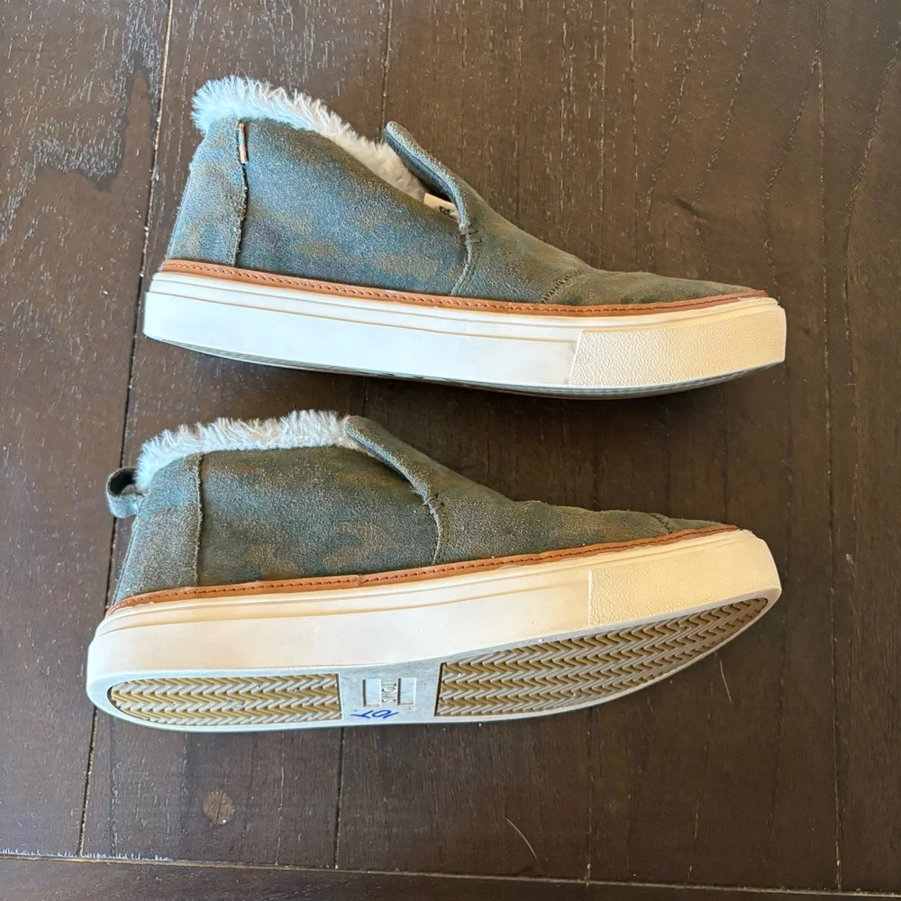 TOMS Womens Paxton Winterized Suede Mid Cut Slip On Sneakers Shoes‎ Green 7.5
